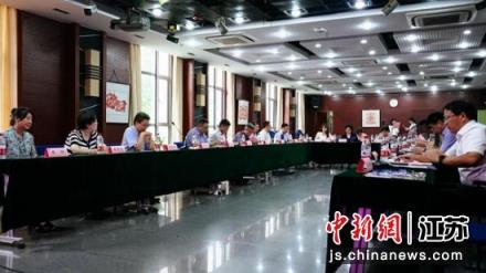 南大与南京基础教育学校合作培育高质量教师后备力量